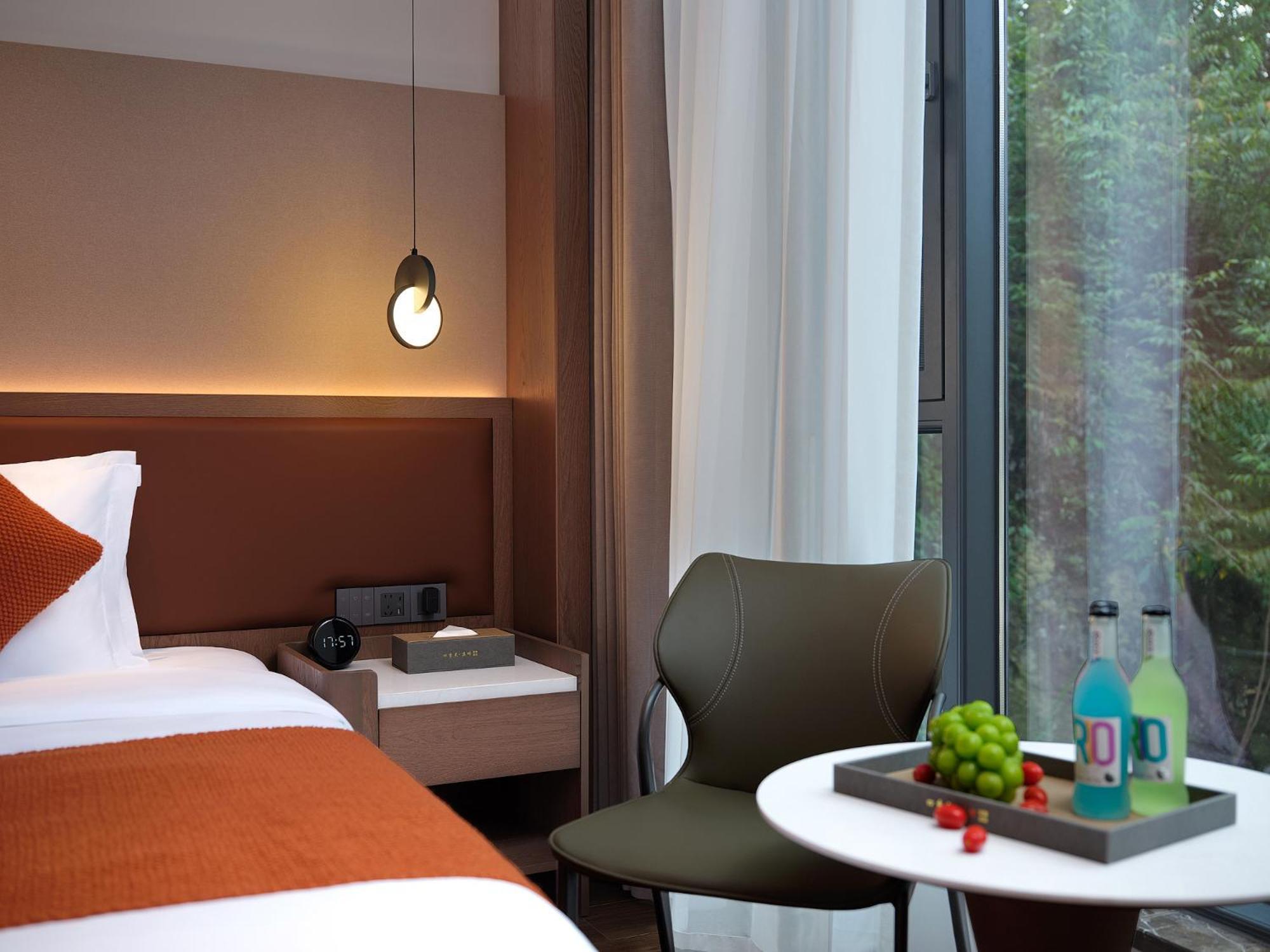 Zhangjiajie Utopia Hotel--Free One Way Pick Up Service Over 2 Nights 외부 사진