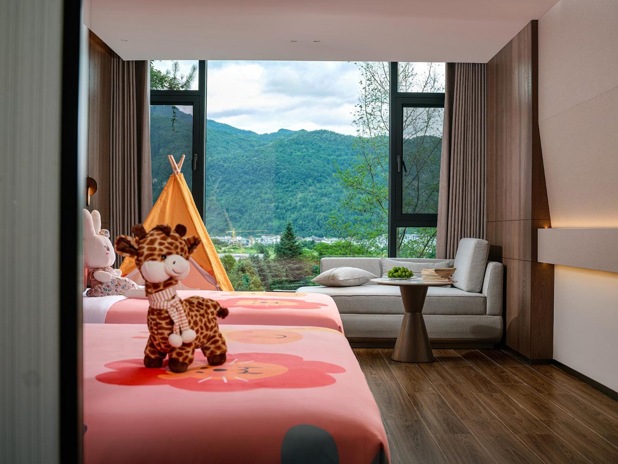 Zhangjiajie Utopia Hotel--Free One Way Pick Up Service Over 2 Nights 외부 사진